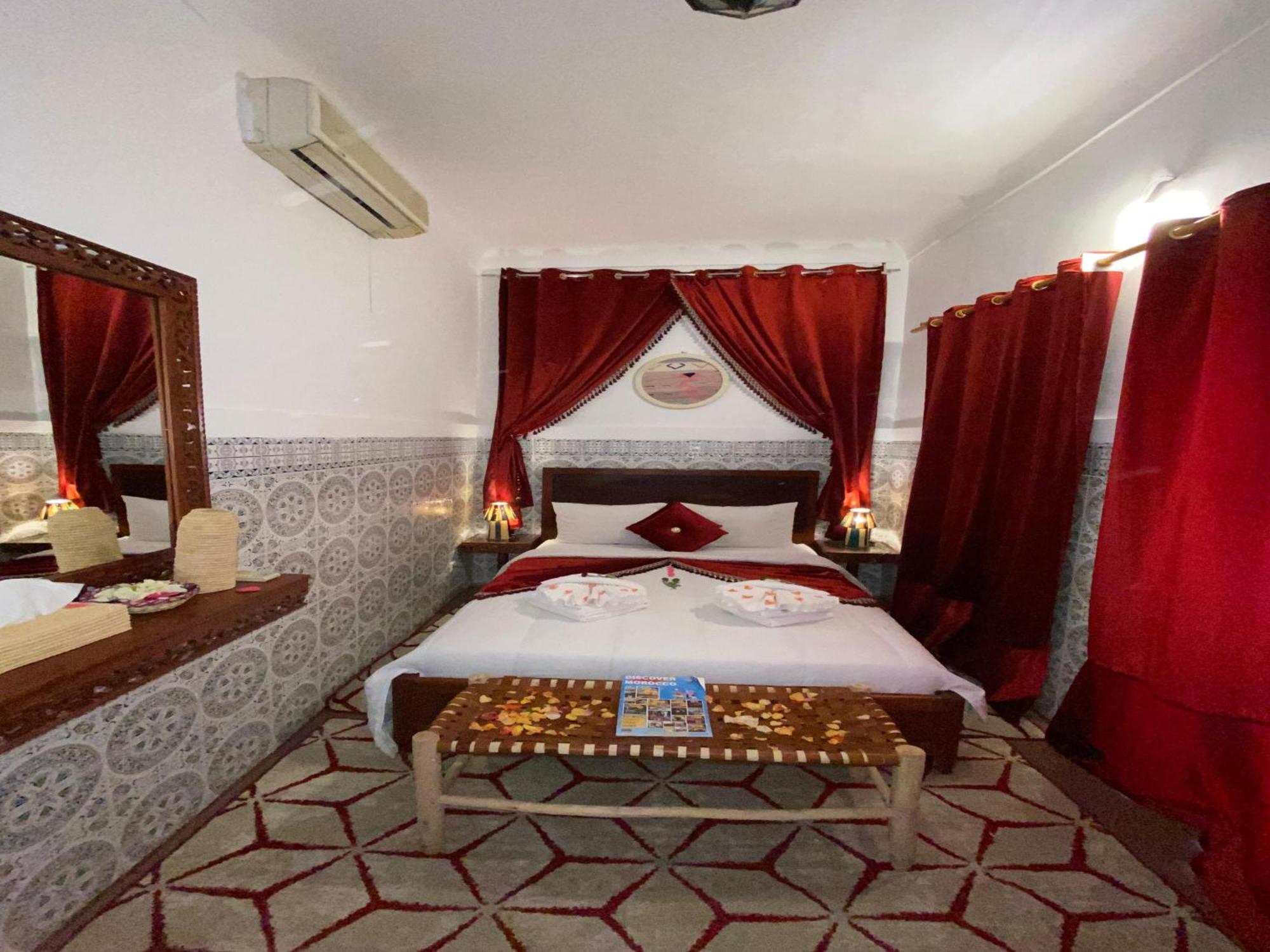 Riad Lazord De Marrakech Entier Marrakesh Extérieur photo